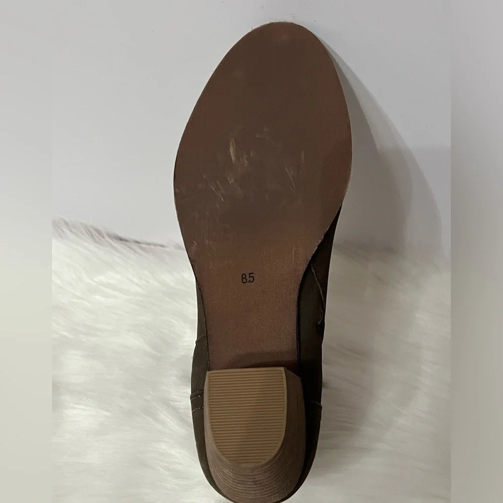 Diba Womens Taupe Sequoia Suede Leather Block Heel Booties Size 8.5M